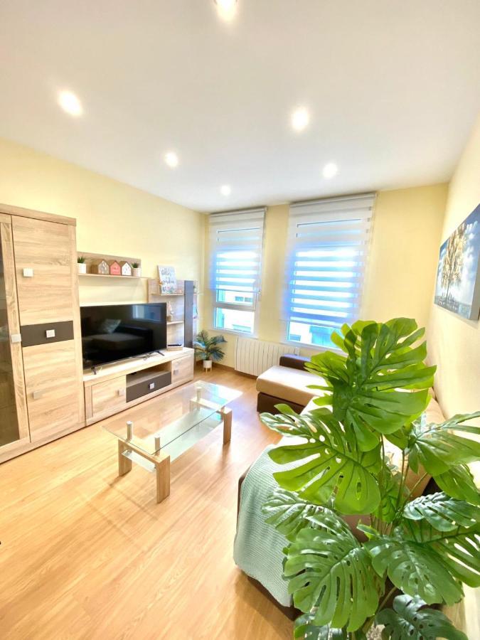 Arenal Home, Parking Gratis Lugo Bagian luar foto